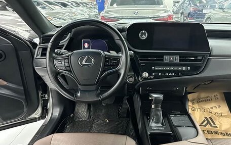 Lexus ES VII, 2021 год, 3 240 000 рублей, 7 фотография