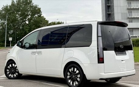 Hyundai Staria, 2022 год, 3 260 000 рублей, 4 фотография