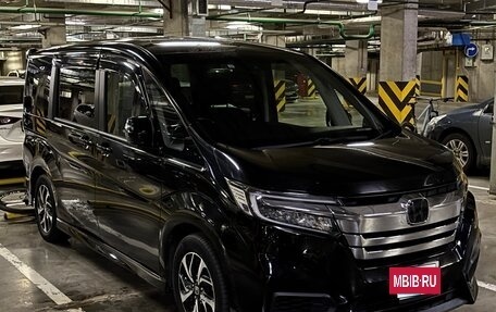 Honda Stepwgn IV, 2017 год, 2 100 000 рублей, 5 фотография