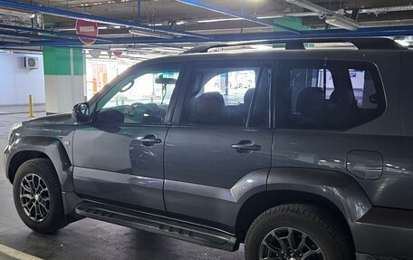 Toyota Land Cruiser Prado 120 рестайлинг, 2006 год, 2 750 000 рублей, 5 фотография