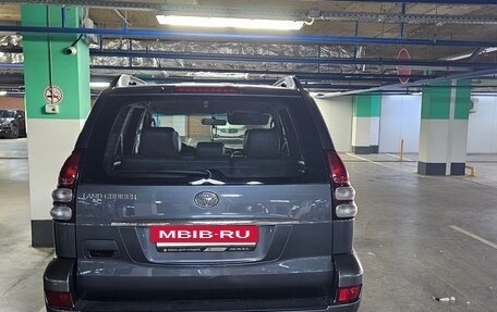 Toyota Land Cruiser Prado 120 рестайлинг, 2006 год, 2 750 000 рублей, 6 фотография