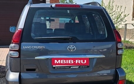 Toyota Land Cruiser Prado 120 рестайлинг, 2006 год, 2 750 000 рублей, 17 фотография