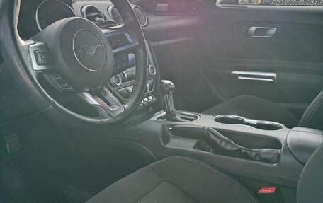 Ford Mustang VI рестайлинг, 2021 год, 3 090 000 рублей, 6 фотография