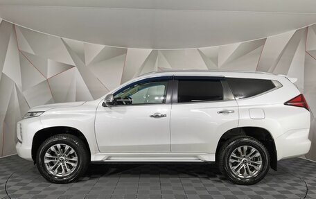 Mitsubishi Pajero Sport III рестайлинг, 2020 год, 3 325 000 рублей, 5 фотография