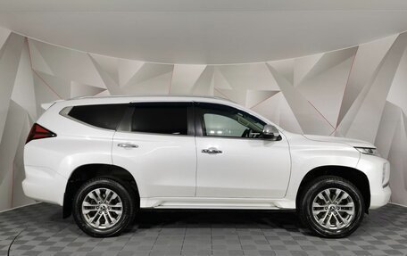 Mitsubishi Pajero Sport III рестайлинг, 2020 год, 3 325 000 рублей, 6 фотография