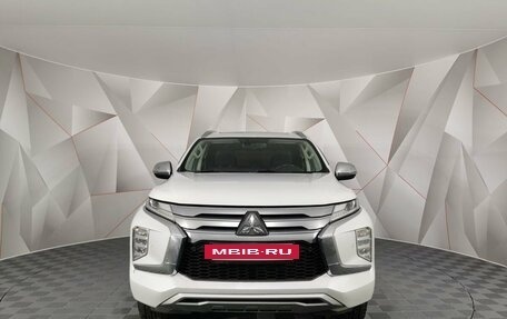Mitsubishi Pajero Sport III рестайлинг, 2020 год, 3 325 000 рублей, 7 фотография