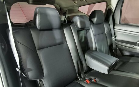 Mitsubishi Pajero Sport III рестайлинг, 2020 год, 3 325 000 рублей, 13 фотография