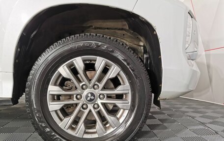 Mitsubishi Pajero Sport III рестайлинг, 2020 год, 3 325 000 рублей, 19 фотография