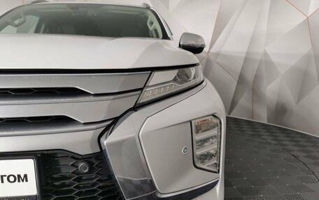 Mitsubishi Pajero Sport III рестайлинг, 2020 год, 3 325 000 рублей, 24 фотография