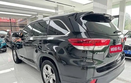 Toyota Highlander III, 2021 год, 2 950 000 рублей, 5 фотография