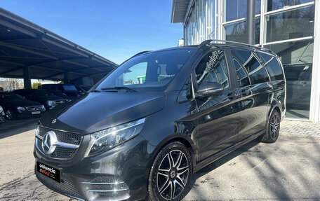 Mercedes-Benz V-Класс, 2022 год, 5 840 000 рублей, 3 фотография