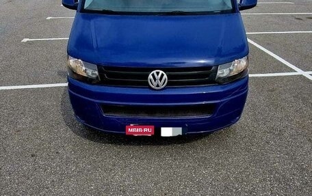 Volkswagen Caravelle T5, 2010 год, 1 420 000 рублей, 3 фотография
