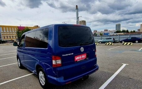 Volkswagen Caravelle T5, 2010 год, 1 420 000 рублей, 6 фотография
