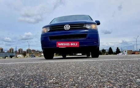 Volkswagen Caravelle T5, 2010 год, 1 420 000 рублей, 11 фотография