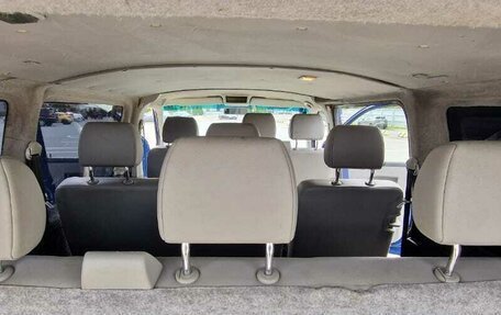 Volkswagen Caravelle T5, 2010 год, 1 420 000 рублей, 24 фотография