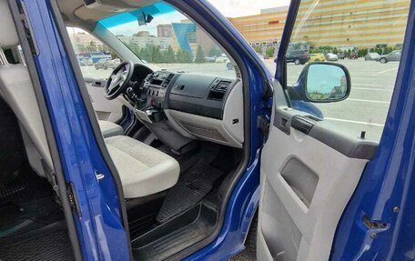Volkswagen Caravelle T5, 2010 год, 1 420 000 рублей, 32 фотография