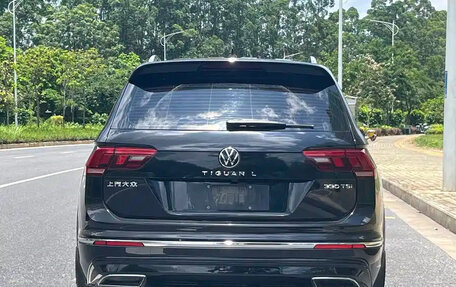 Volkswagen Tiguan II, 2021 год, 2 050 013 рублей, 5 фотография