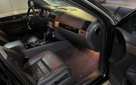 Volkswagen Touareg III, 2010 год, 1 750 000 рублей, 17 фотография