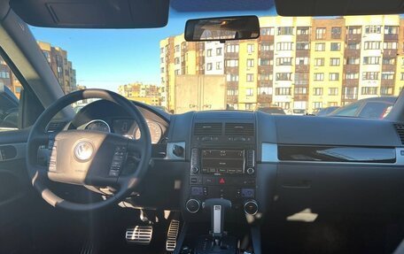 Volkswagen Touareg III, 2010 год, 1 750 000 рублей, 30 фотография