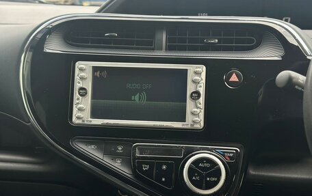 Toyota Aqua I, 2018 год, 1 260 000 рублей, 15 фотография