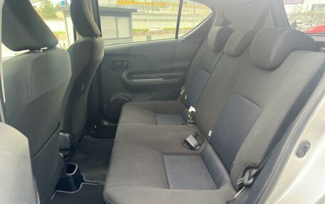 Toyota Aqua I, 2018 год, 1 260 000 рублей, 9 фотография