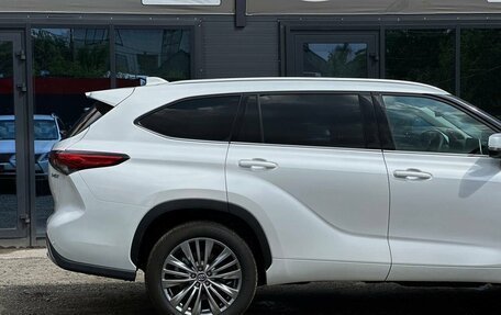 Toyota Highlander, 2025 год, 4 990 000 рублей, 12 фотография