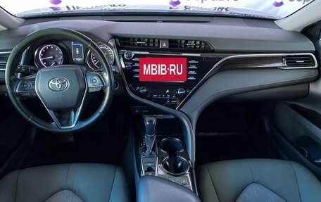 Toyota Camry, 2019 год, 2 315 000 рублей, 7 фотография