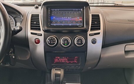 Mitsubishi Pajero Sport II рестайлинг, 2012 год, 1 395 000 рублей, 15 фотография