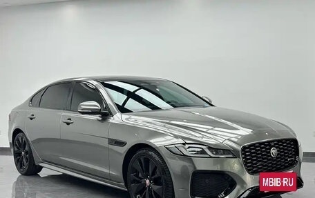 Jaguar XF II, 2022 год, 3 000 000 рублей, 4 фотография
