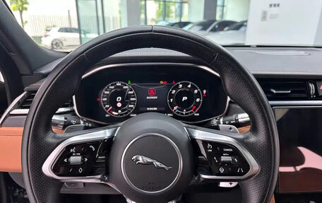 Jaguar XF II, 2022 год, 3 000 000 рублей, 11 фотография