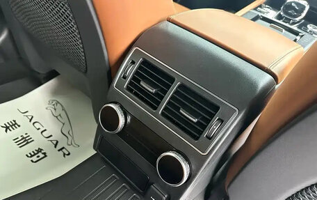 Jaguar XF II, 2022 год, 3 000 000 рублей, 18 фотография