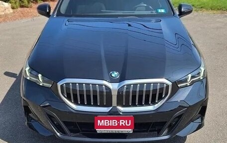 BMW 5 серия, 2025 год, 9 320 000 рублей, 10 фотография