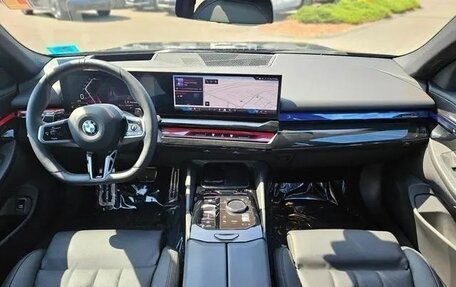 BMW 5 серия, 2025 год, 9 320 000 рублей, 27 фотография
