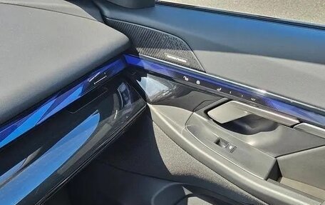 BMW 5 серия, 2025 год, 9 320 000 рублей, 24 фотография