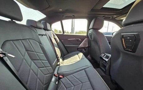 BMW 5 серия, 2025 год, 9 320 000 рублей, 34 фотография