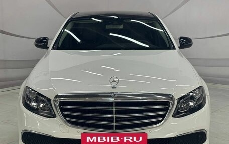 Mercedes-Benz E-Класс, 2017 год, 3 041 000 рублей, 2 фотография