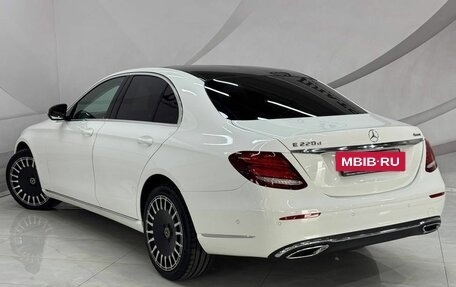 Mercedes-Benz E-Класс, 2017 год, 3 041 000 рублей, 8 фотография