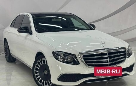 Mercedes-Benz E-Класс, 2017 год, 3 041 000 рублей, 3 фотография