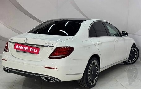 Mercedes-Benz E-Класс, 2017 год, 3 041 000 рублей, 5 фотография