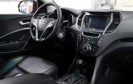 Hyundai Santa Fe III рестайлинг, 2015 год, 2 000 000 рублей, 13 фотография