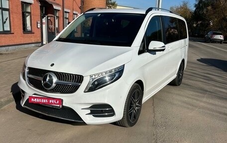 Mercedes-Benz V-Класс, 2019 год, 6 455 000 рублей, 8 фотография
