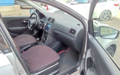 Volkswagen Polo VI (EU Market), 2016 год, 950 000 рублей, 5 фотография