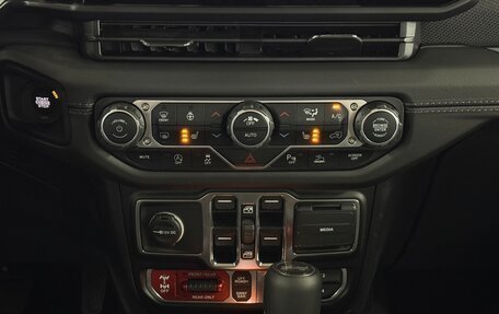 Jeep Wrangler, 2025 год, 8 790 000 рублей, 30 фотография