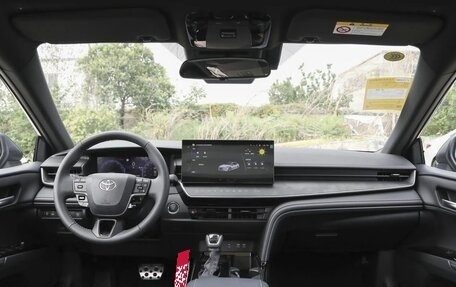 Toyota Camry, 2025 год, 3 650 000 рублей, 12 фотография