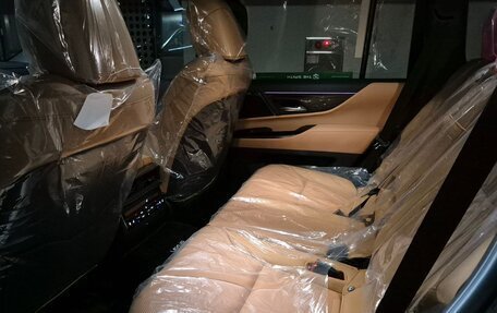 Lexus LX, 2025 год, 20 000 000 рублей, 6 фотография