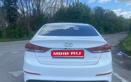 Hyundai Elantra VI рестайлинг, 2016 год, 1 100 000 рублей, 4 фотография
