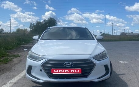 Hyundai Elantra VI рестайлинг, 2016 год, 1 100 000 рублей, 2 фотография