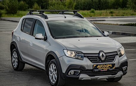 Renault Sandero II рестайлинг, 2019 год, 870 000 рублей, 2 фотография
