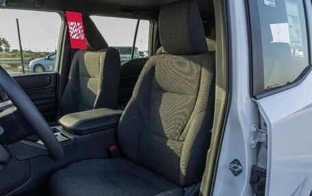 Toyota Land Cruiser Prado, 2025 год, 6 090 000 рублей, 13 фотография