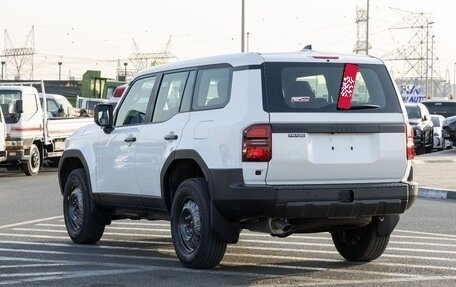 Toyota Land Cruiser Prado, 2025 год, 6 090 000 рублей, 5 фотография